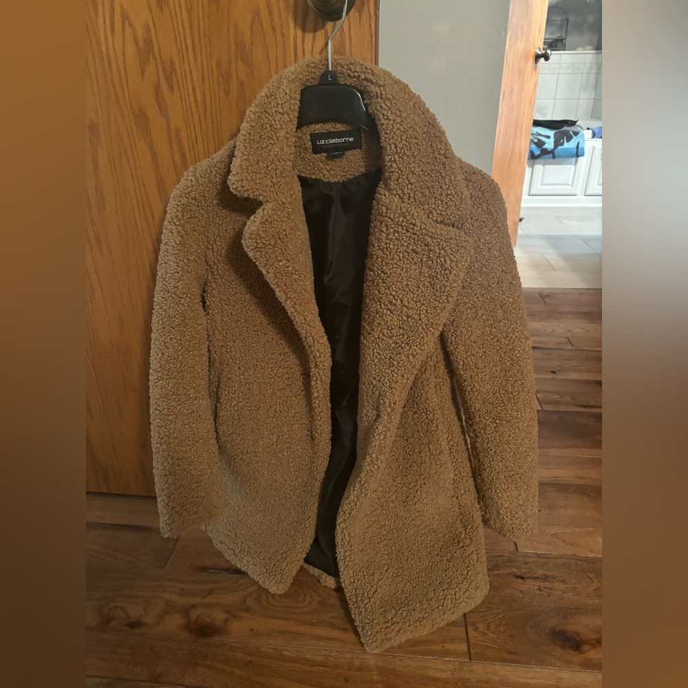 Shearling material Liz Claiborne jacket size small